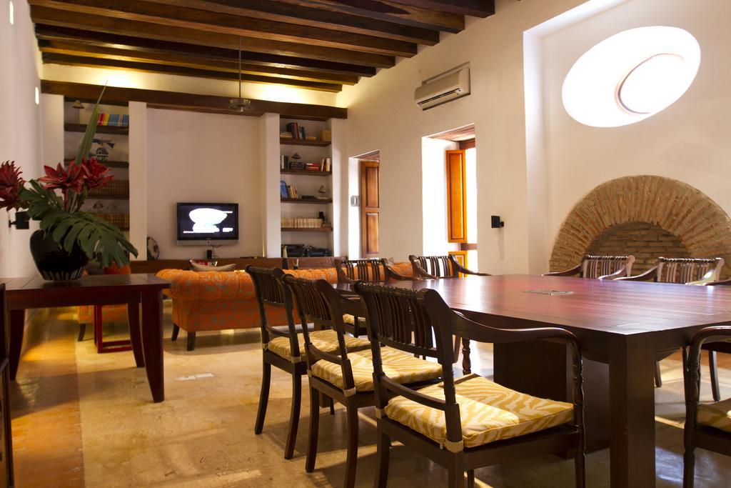Hotel Quadrifolio Картахена Экстерьер фото